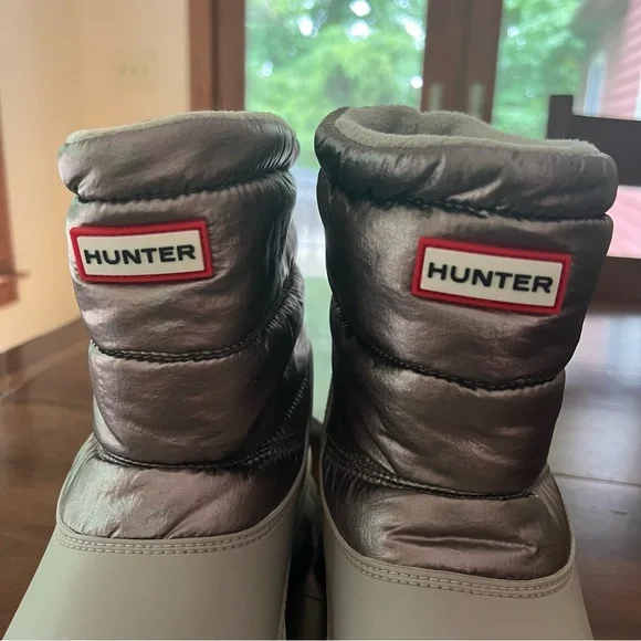 Hunter Metallic Silver Gray Intrepid Insulated Short Boots 7 NWT! - Picture 7 of 11